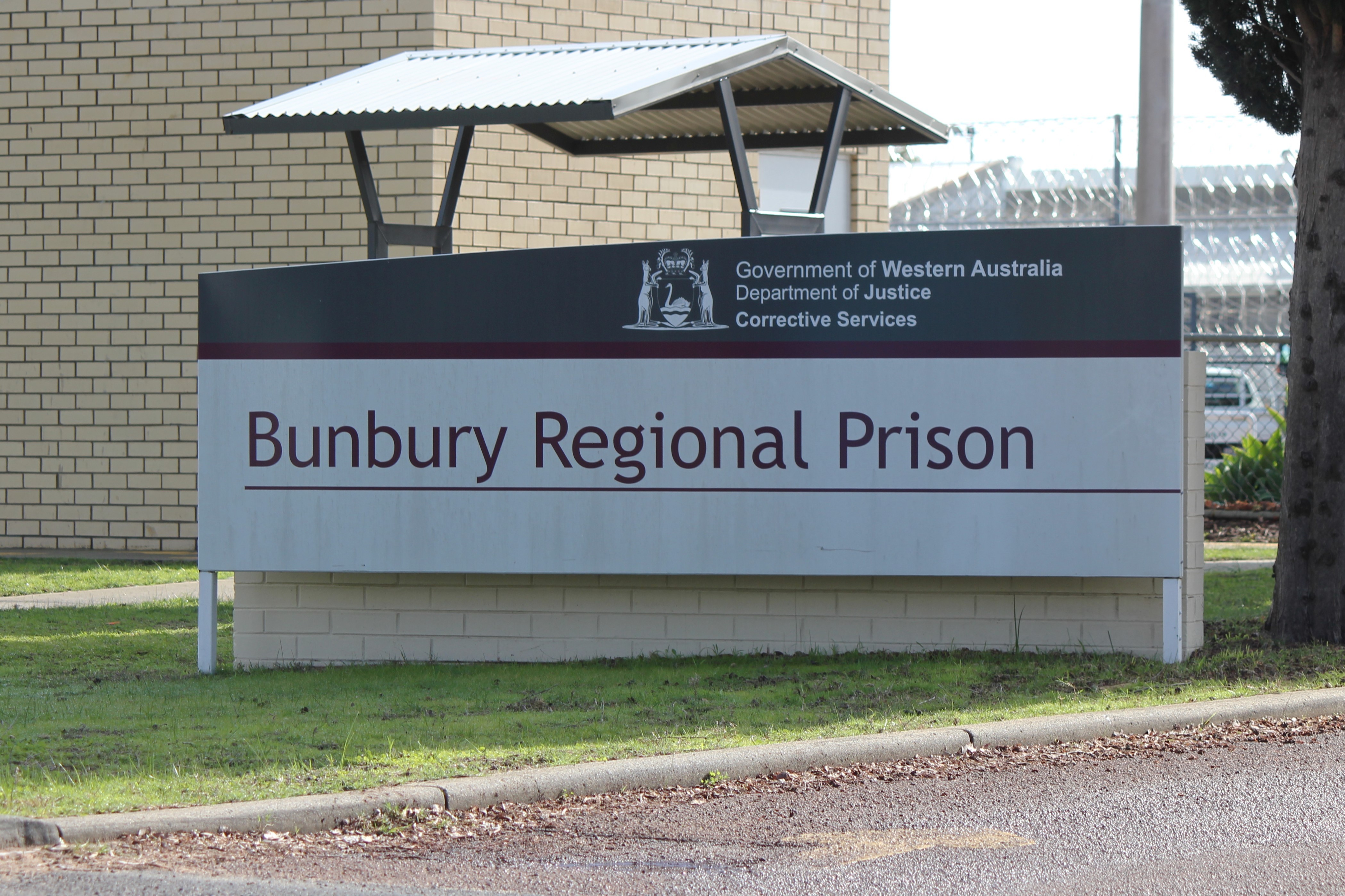 A view of the top of the eiffel tower