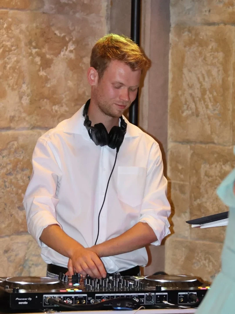 DJ Kwiat - Hochzeits und Eventdj aus Albstadt