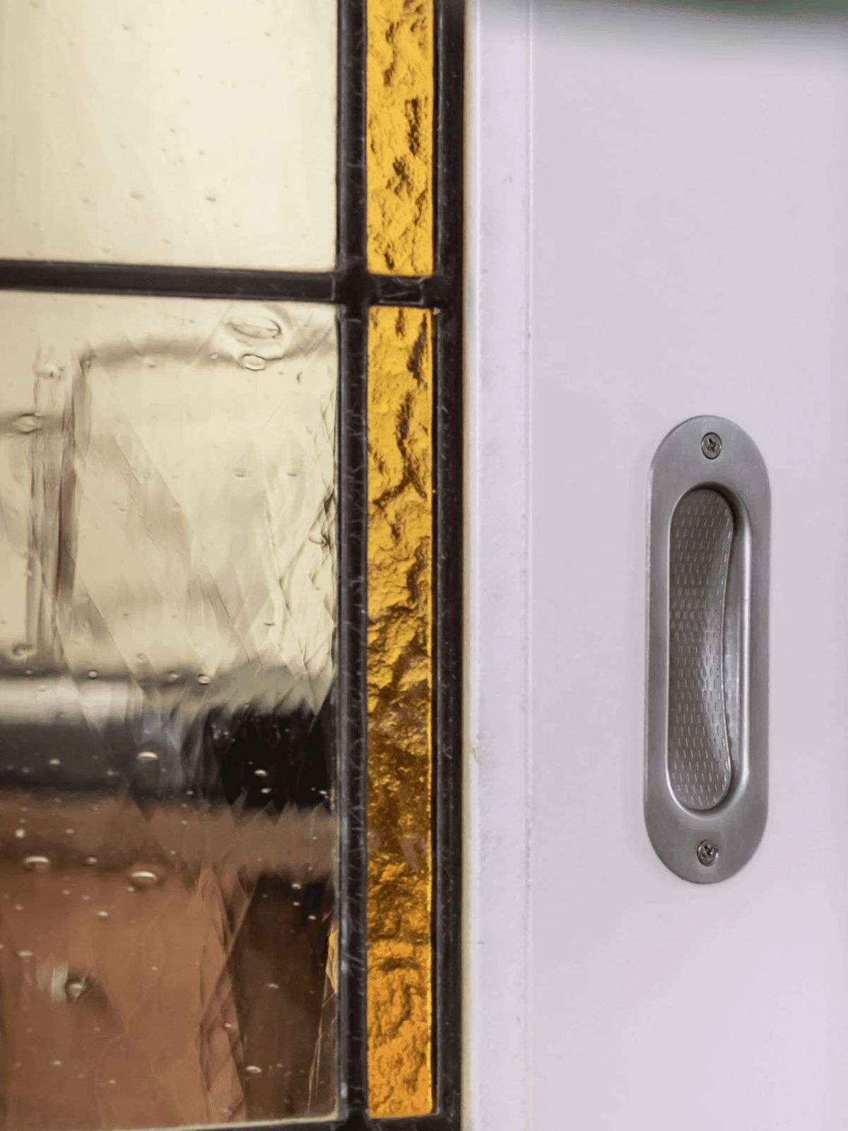 glas in lood geel in schuifdeuren