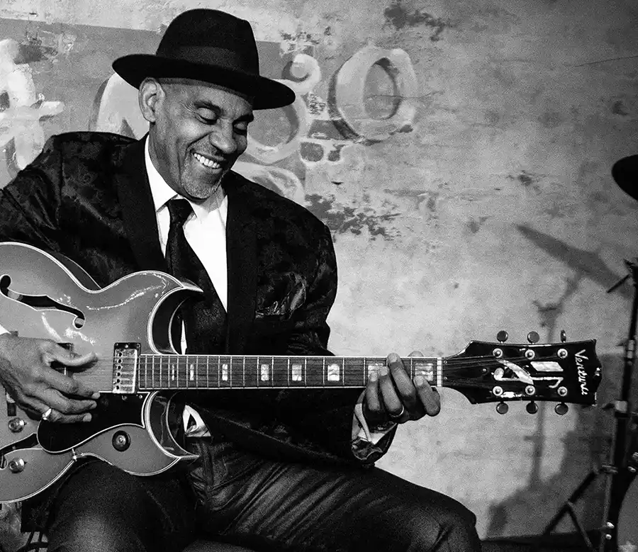 Allan Harris at The Django