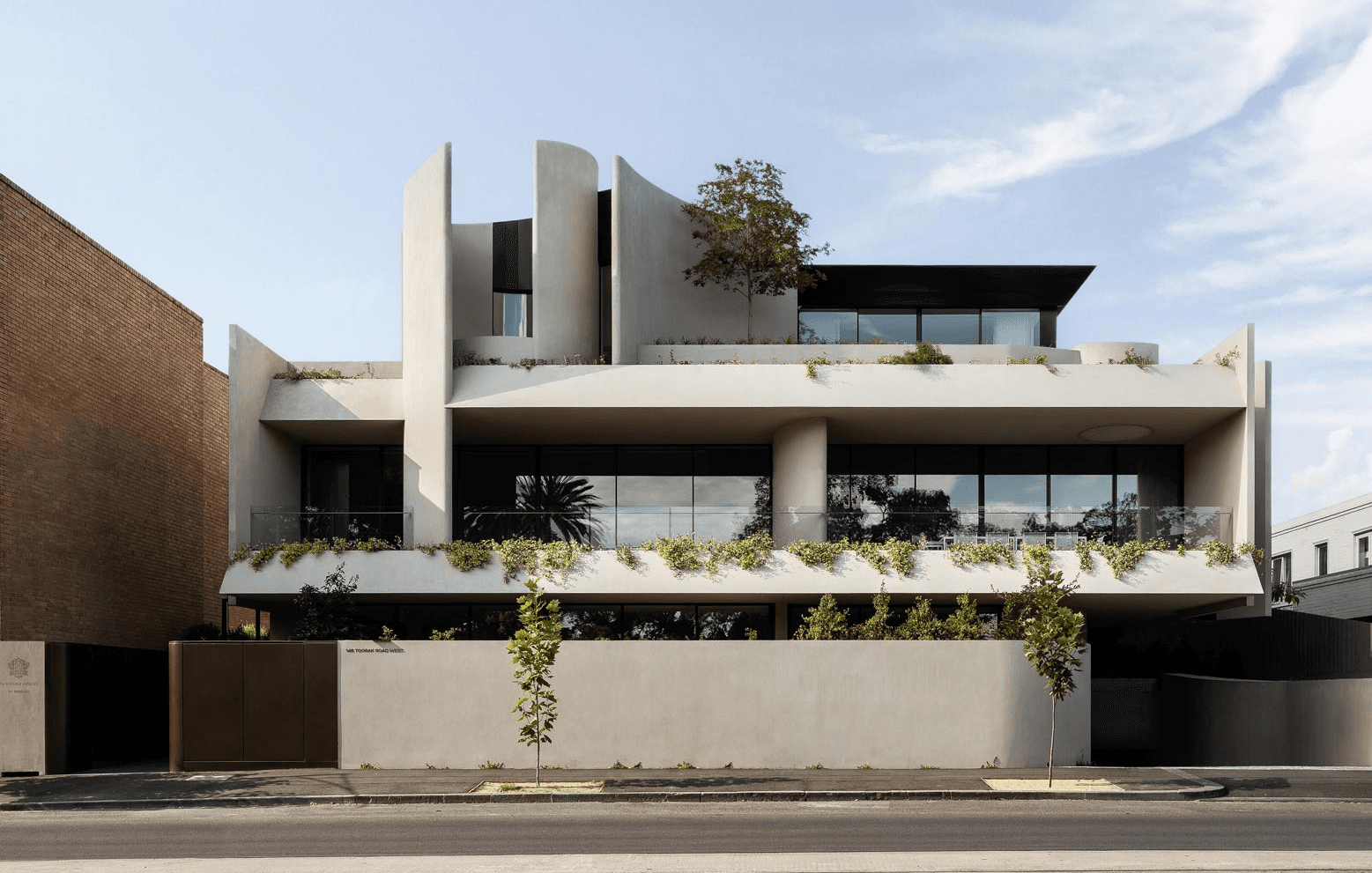 Sculptural Boutique Development