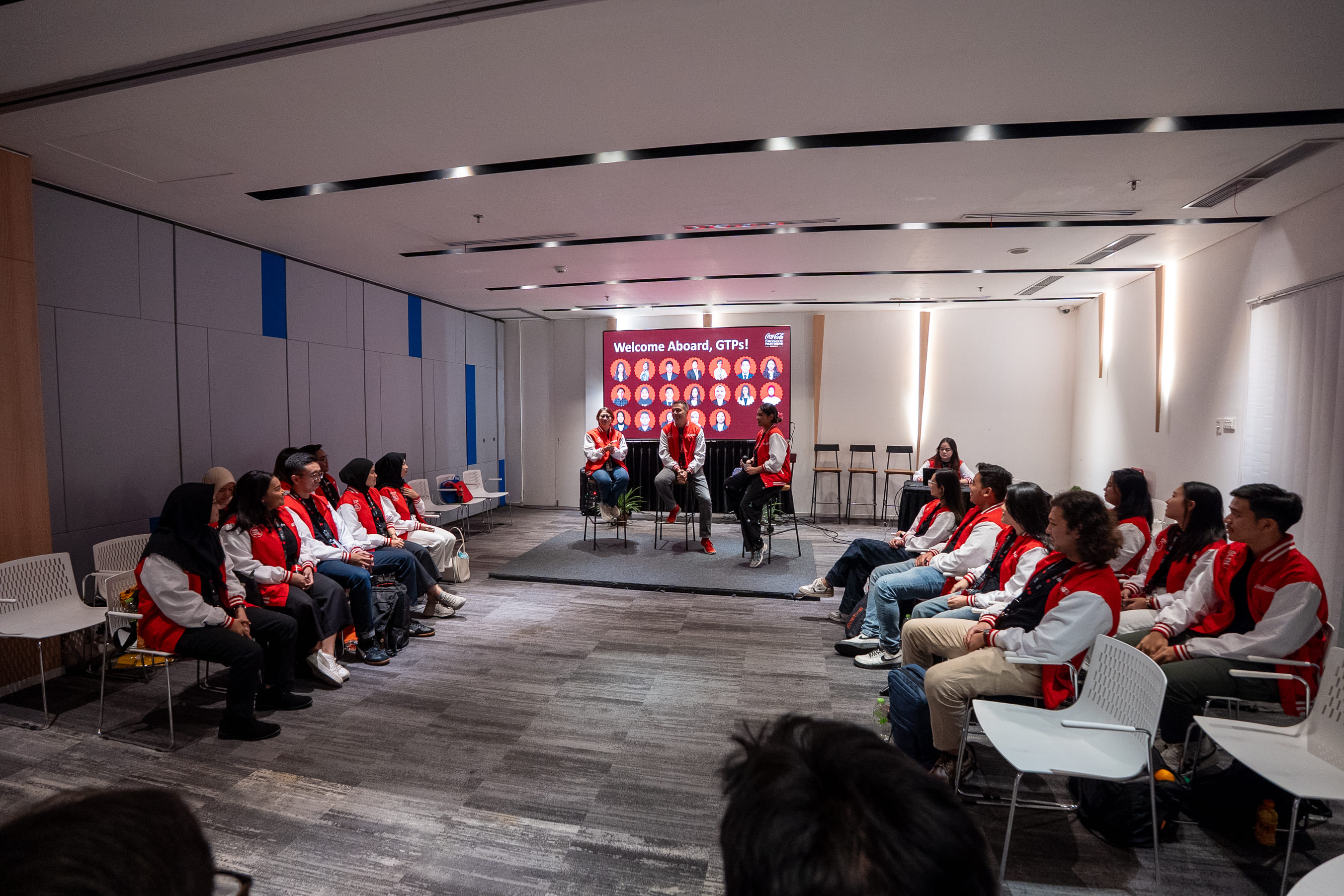 silhouette photo of person standing