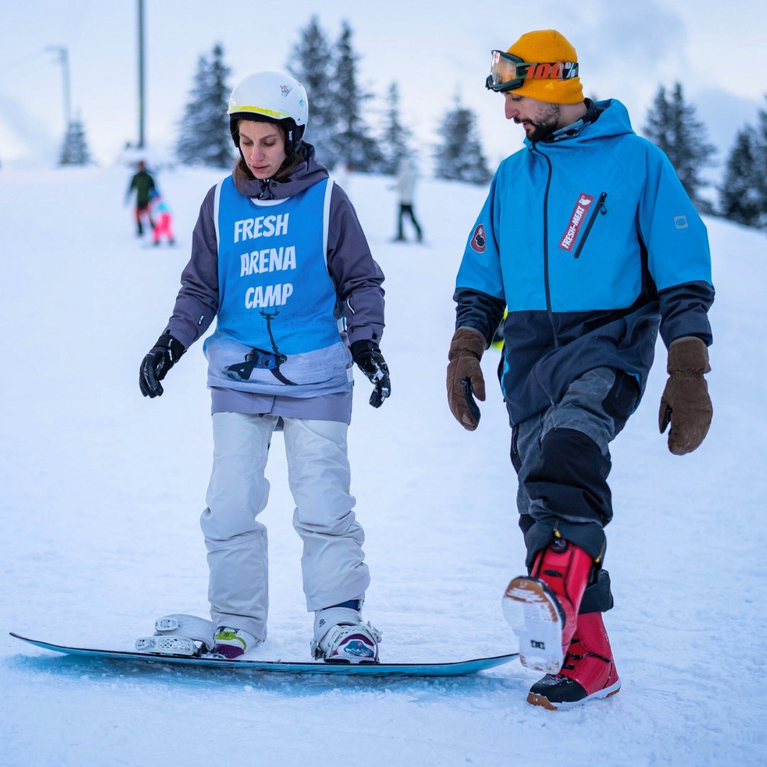 curs instructori acreditat snowboard si ski