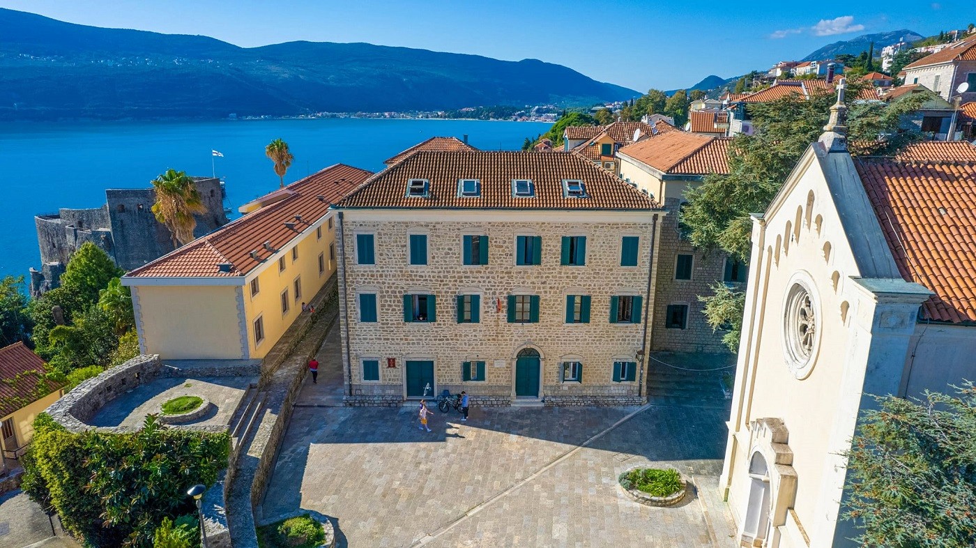 Music Square, Herceg Novi