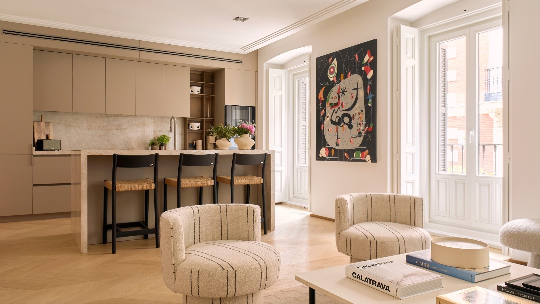 THE SIGNATURE RESIDENCE