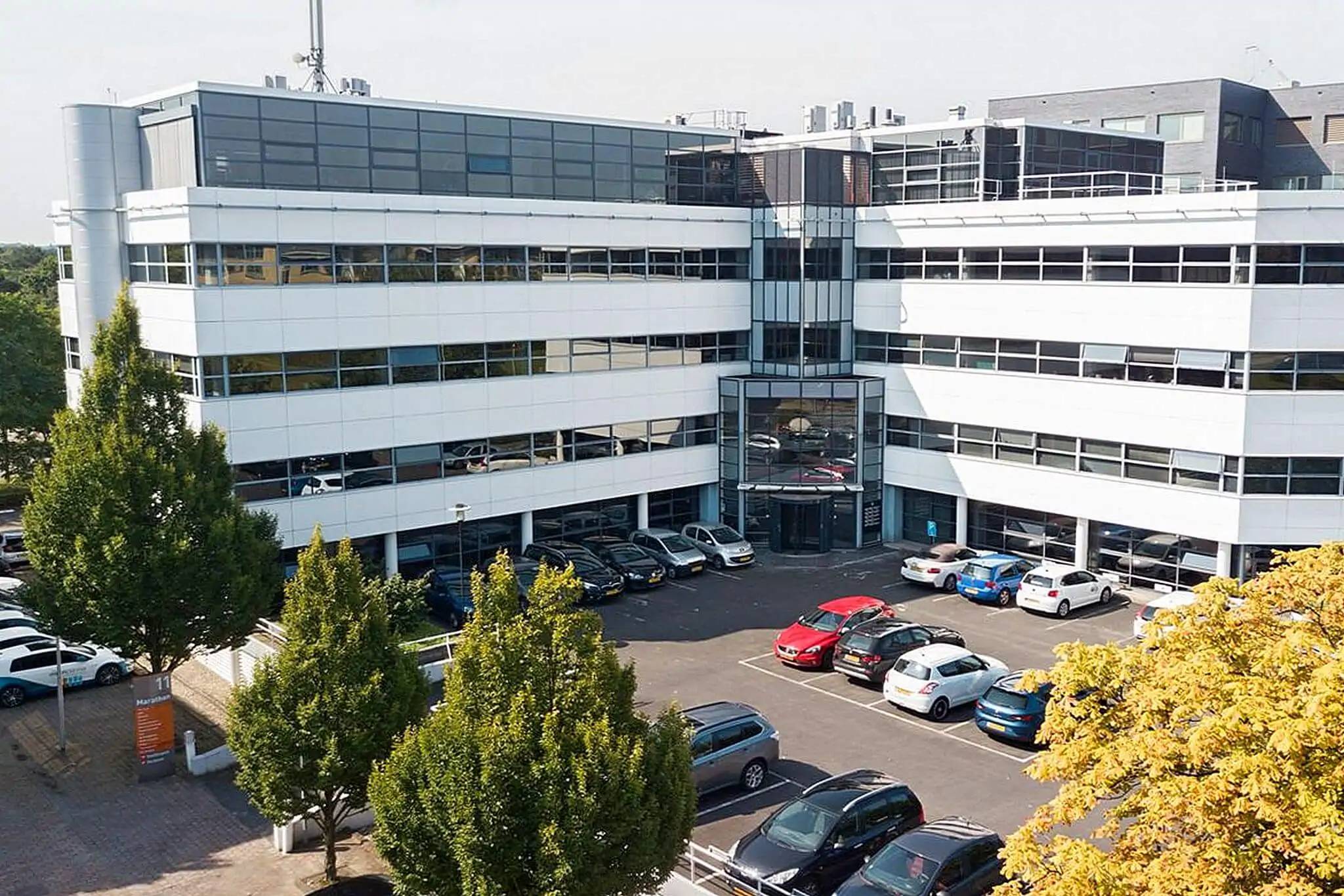 Nieuwe kantoorinrichting Bavinckhouse door Perla