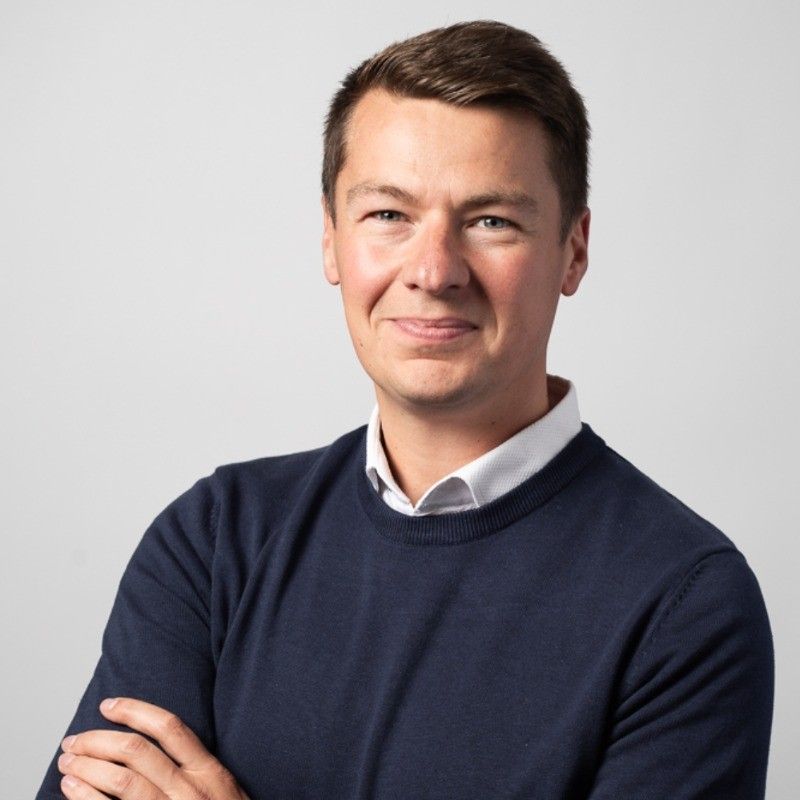 Image of the founder looking at us