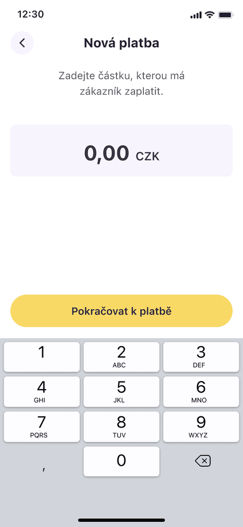 Aplikace Cvak: zadání nové platby s minimalistickým bílo-fialovým vzhledem, číselnou klávesnicí a výrazným žlutým tlačítkem pro pokračování k platbě.
