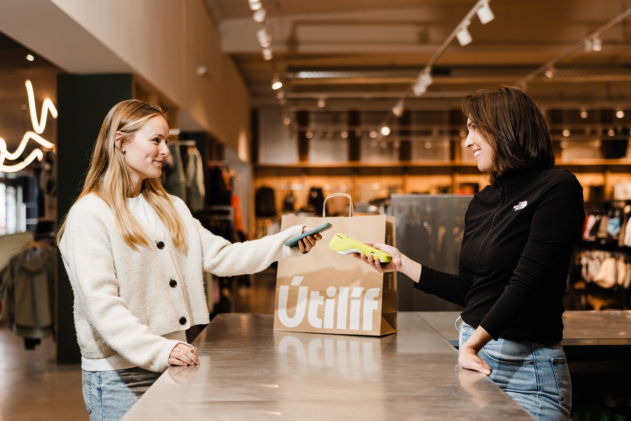 teya card machine is fast