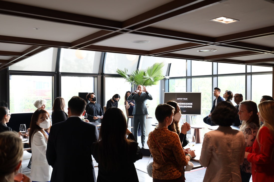 Global Art Reception