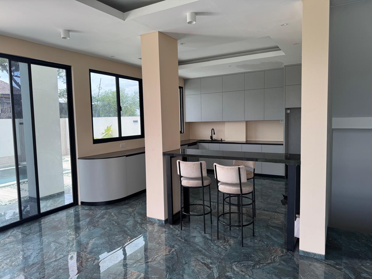 3-bedroom hilltop villa with panoramic ocean views in Jimbaran, Bukit