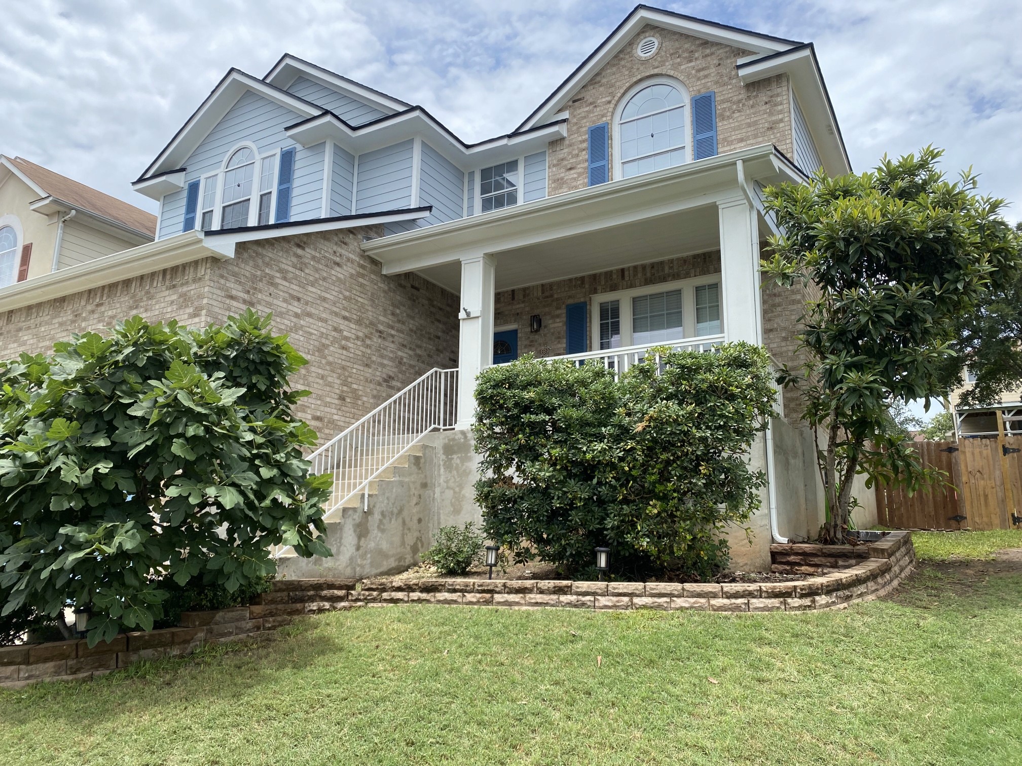 Beautiful house with a new full wrap gutter system. 