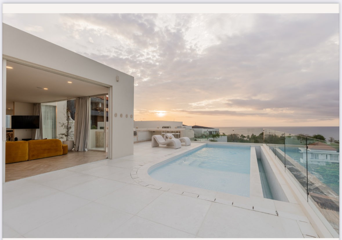 5-bedroom premium villa with ocean views in Bukit, Uluwatu