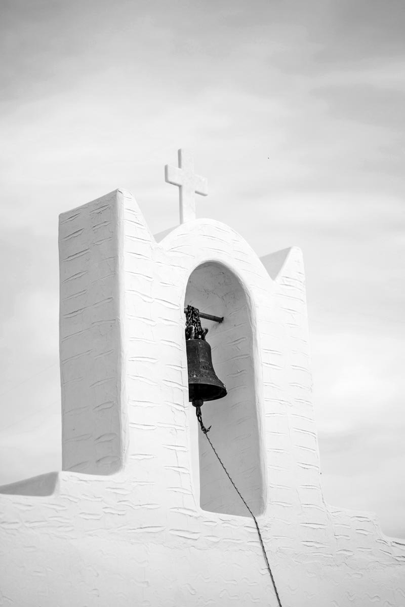 Luxury helicopter and plane charter to Paros - Greek island aviation services