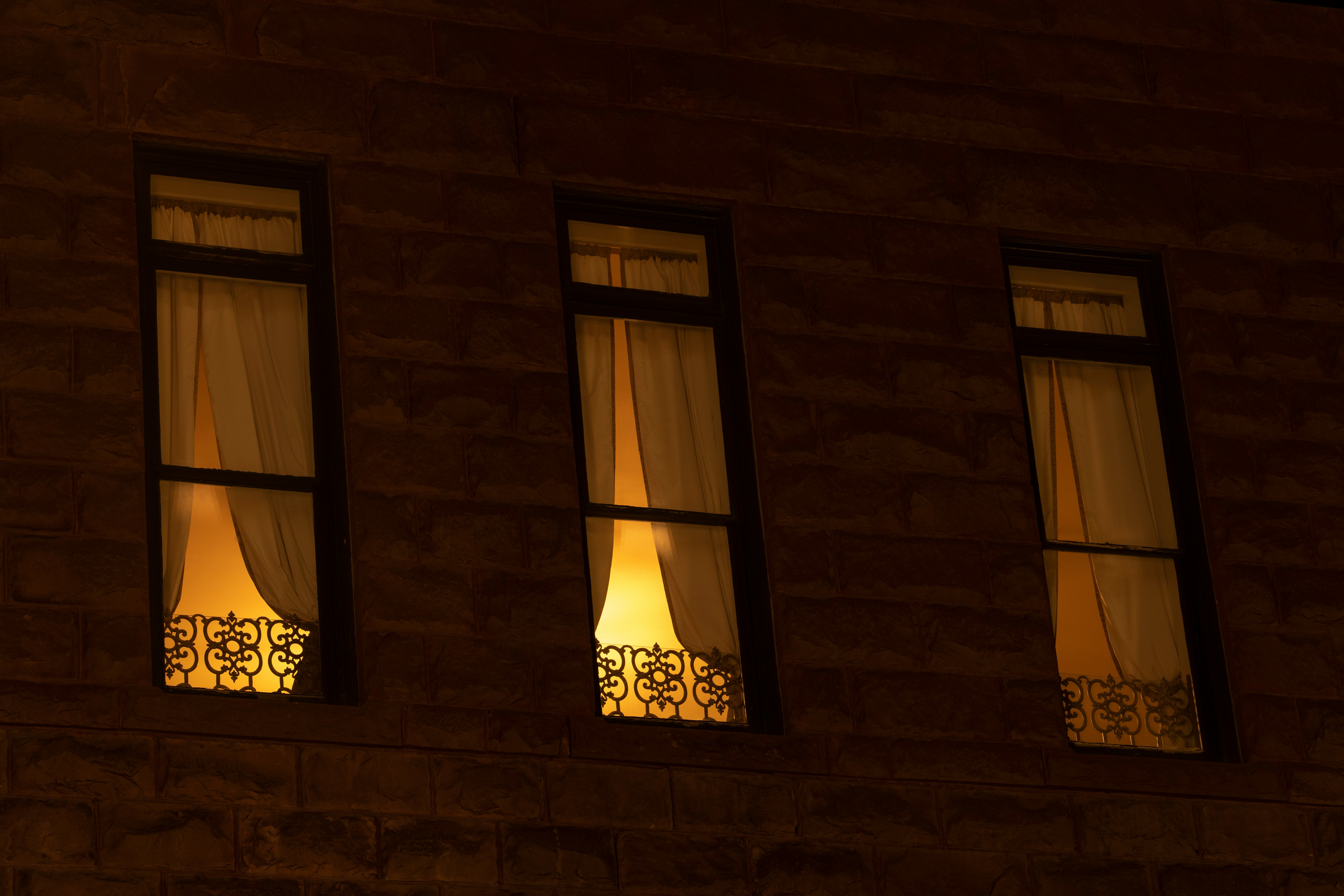 a brick building with windows