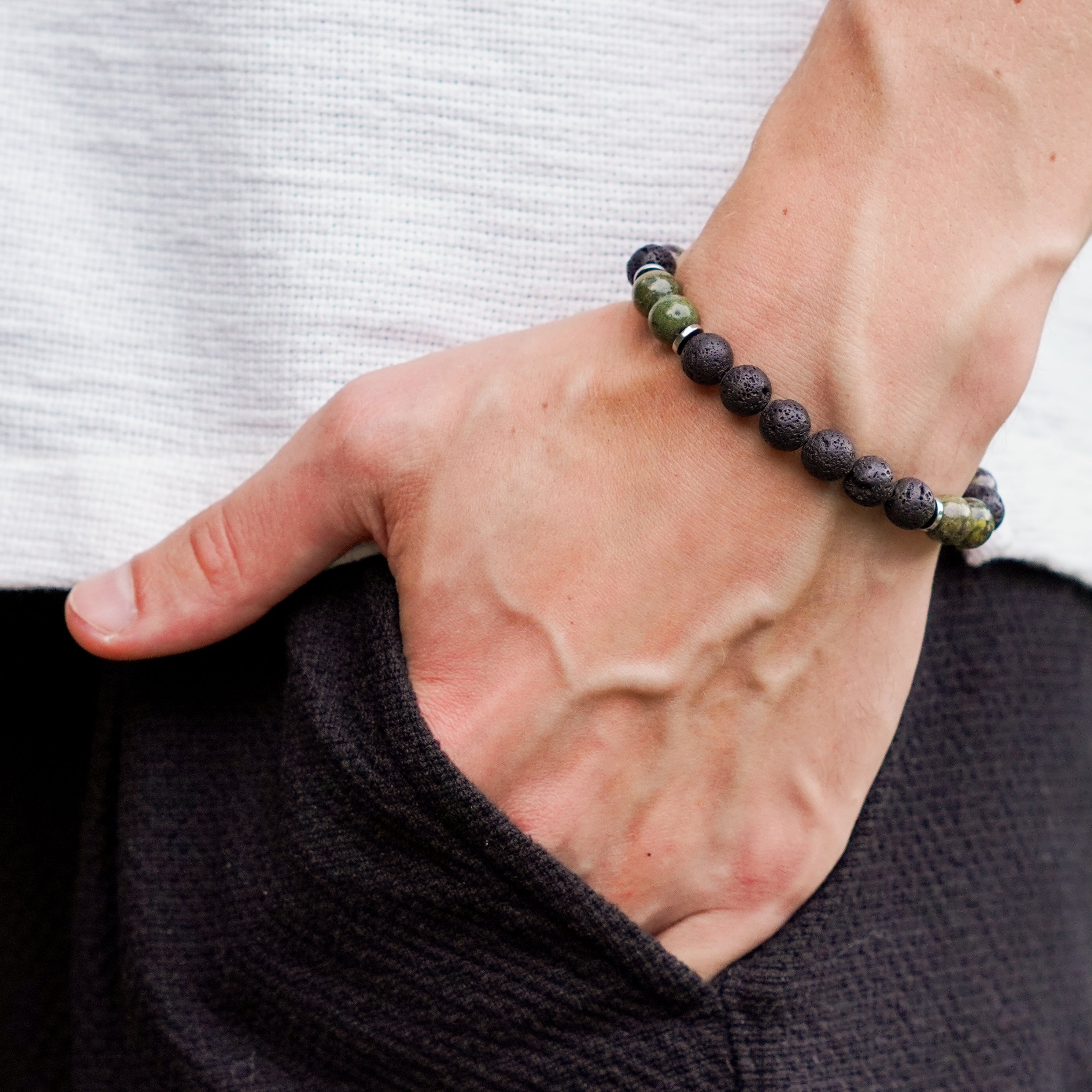 Bransoletka męska jaspis smoczy i skała wulkaniczna minimalistyczna biżuteria o dzikiej energii