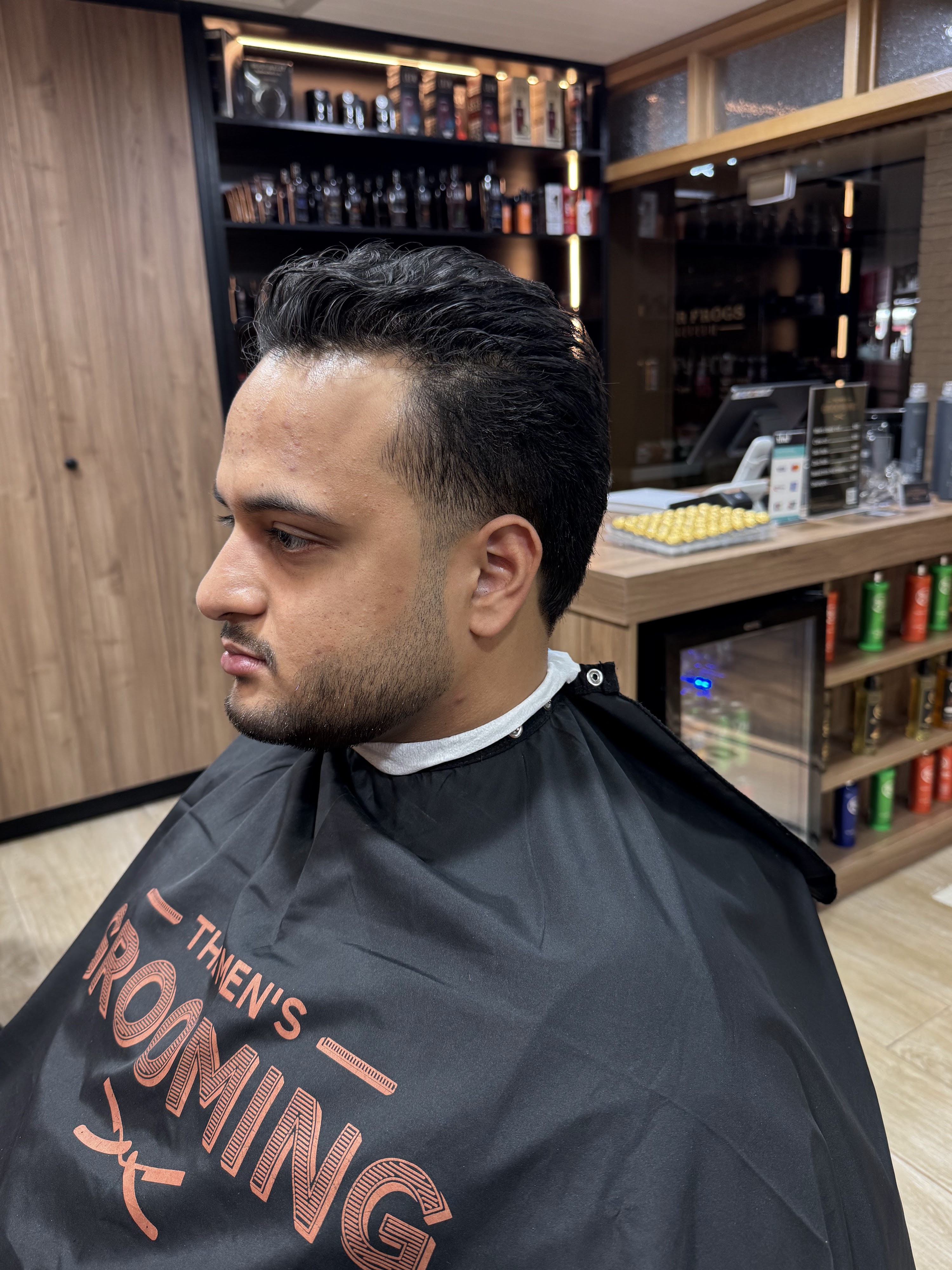 Barber in Gateway