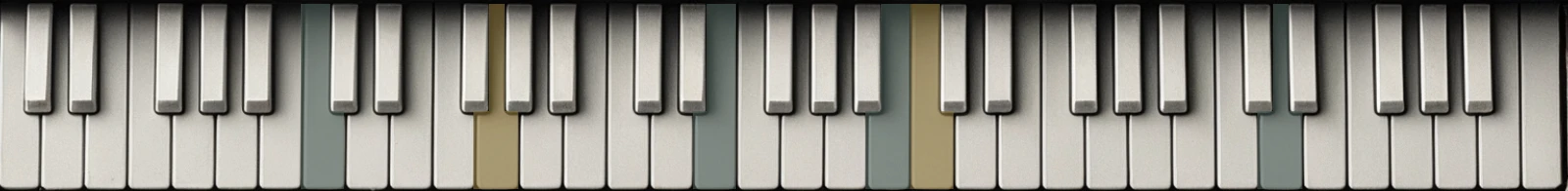 The same chord after an inversion and Open voicing: the lowest and highest highlighted notes are unchanged, while the chord notes between them have spread apart
