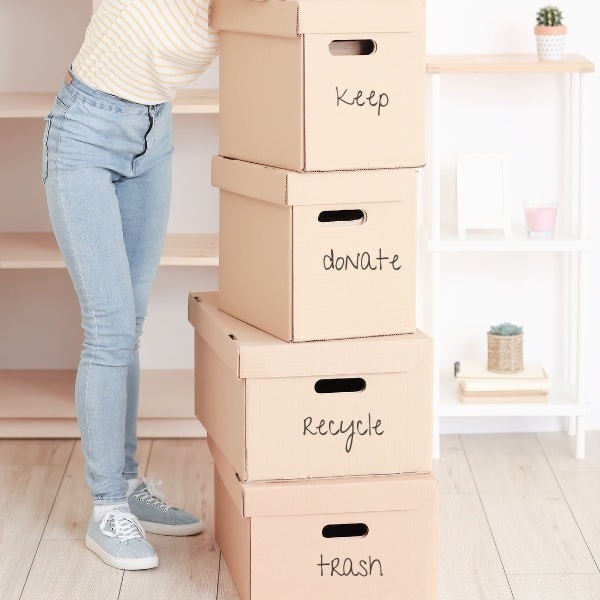 Decluttering with 4 box method