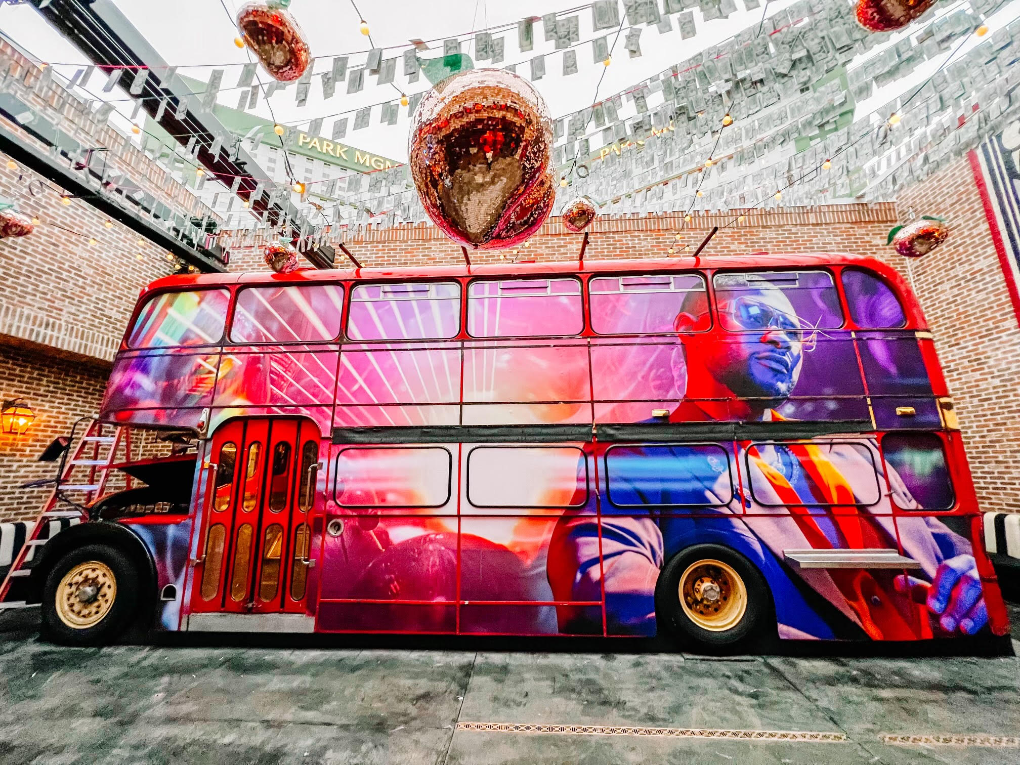 Usher Bus - The Las Vegas Residency