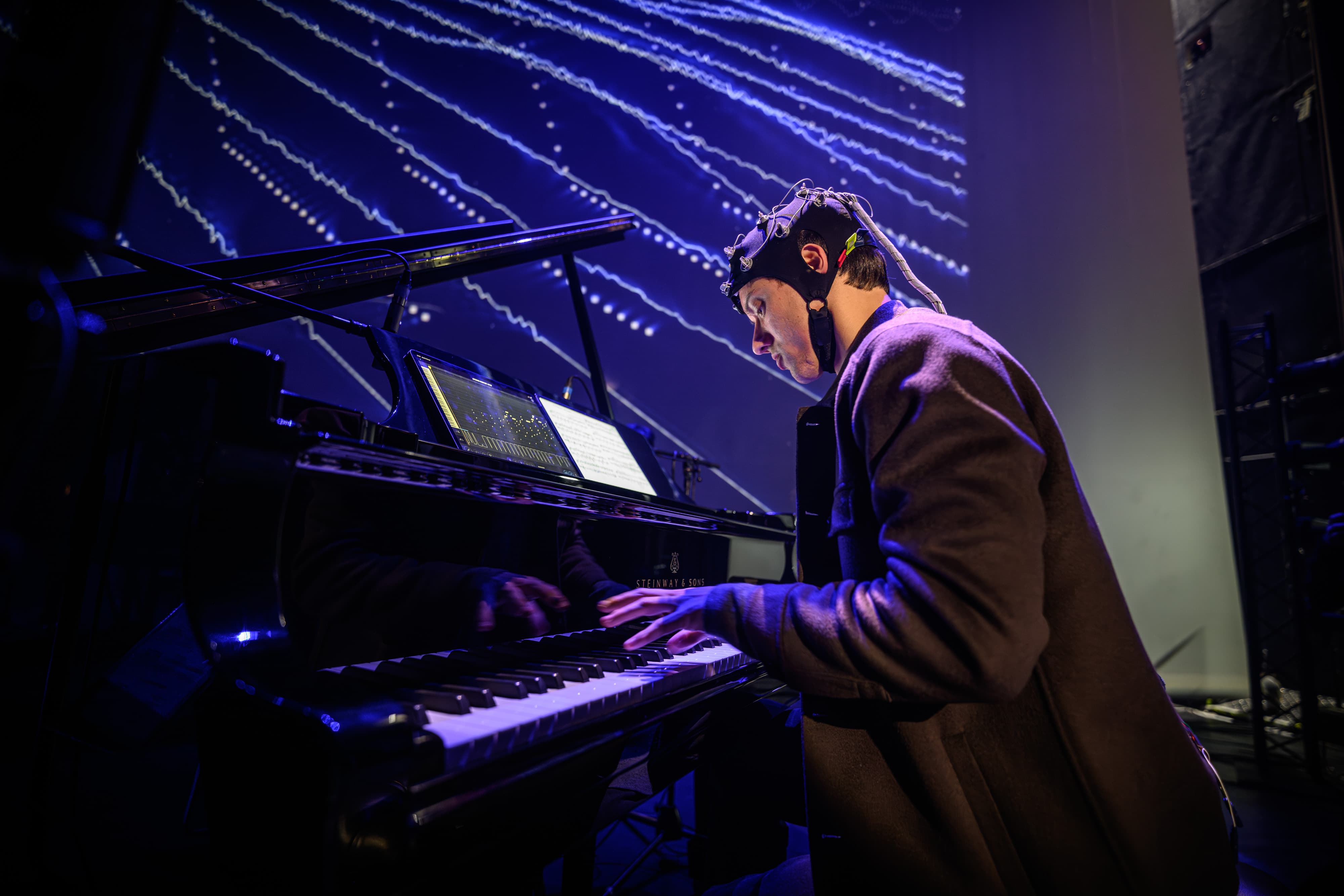 Live visuals from Echoes of Eternity, an immersive performance created by RenaiXance with Steinway & Sons in Paris.