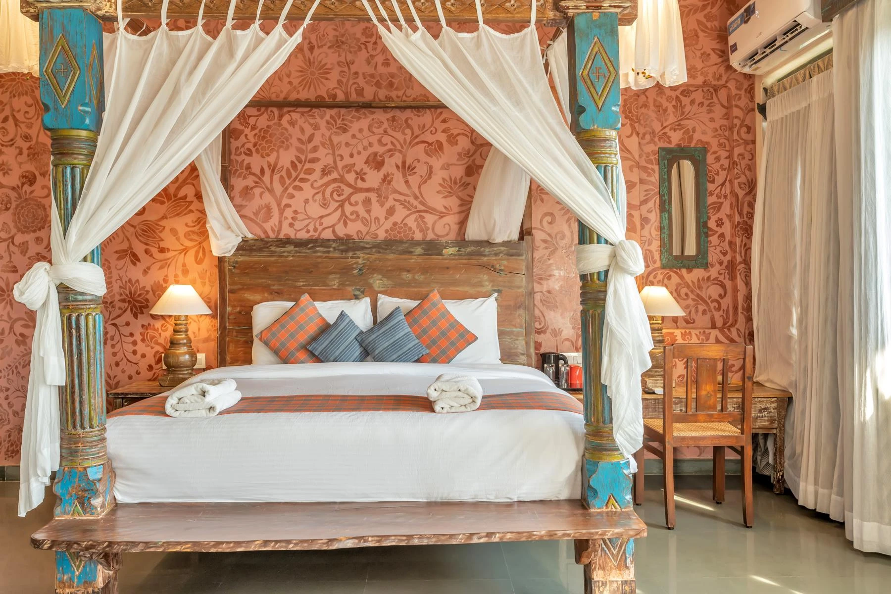 premium 2 bhk apartment with pool in goa, candolim, apartment for couple, groups of small family