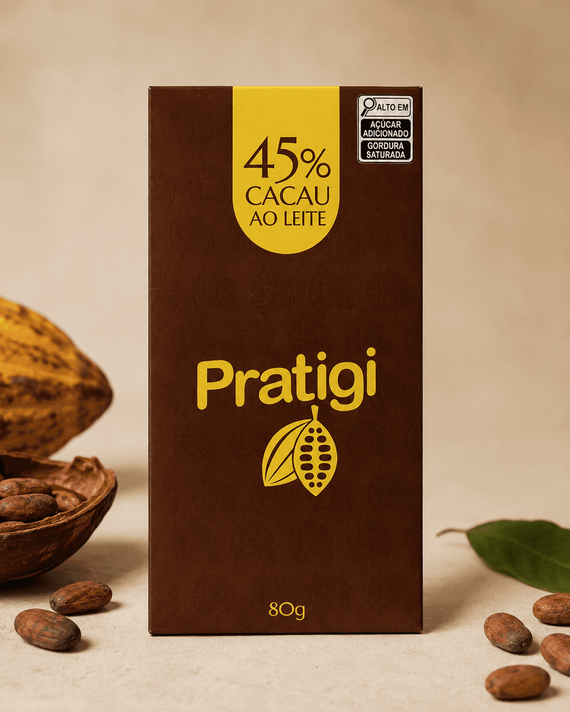 Barra de chocolate Pratigi apresentada entre árvores