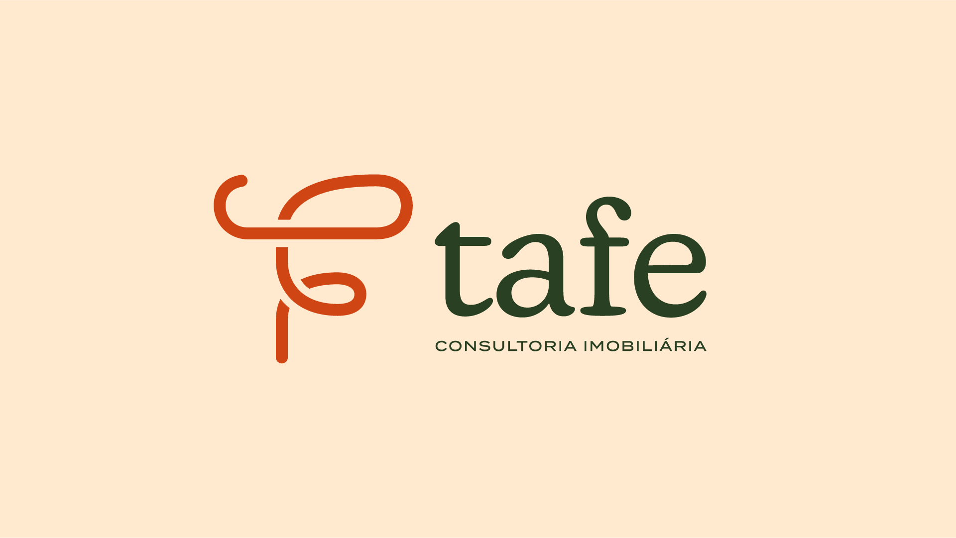 Tafe's primary logo on a cream background — a fluid hand-drawn monogram in burnt orange paired with the "tafe" wordmark in dark green serif type, and the descriptor "Consultoria Imobiliária" in spaced capitals below.