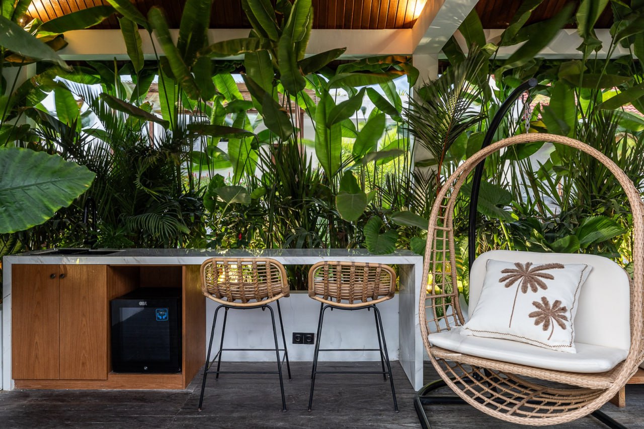 Премиум вилла с 4 спальнями в центре Бату Болонг, Чангу, всего в 350 метрах от пляжа