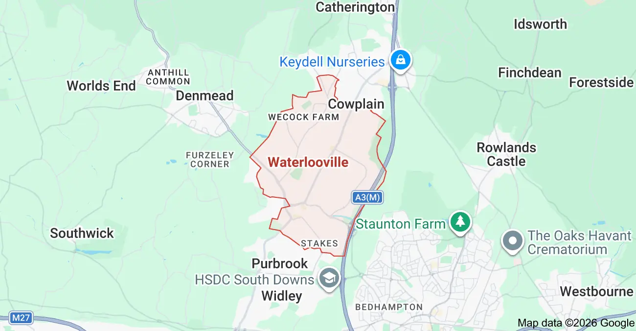 Waterlooville location on a map with surrounding towns.