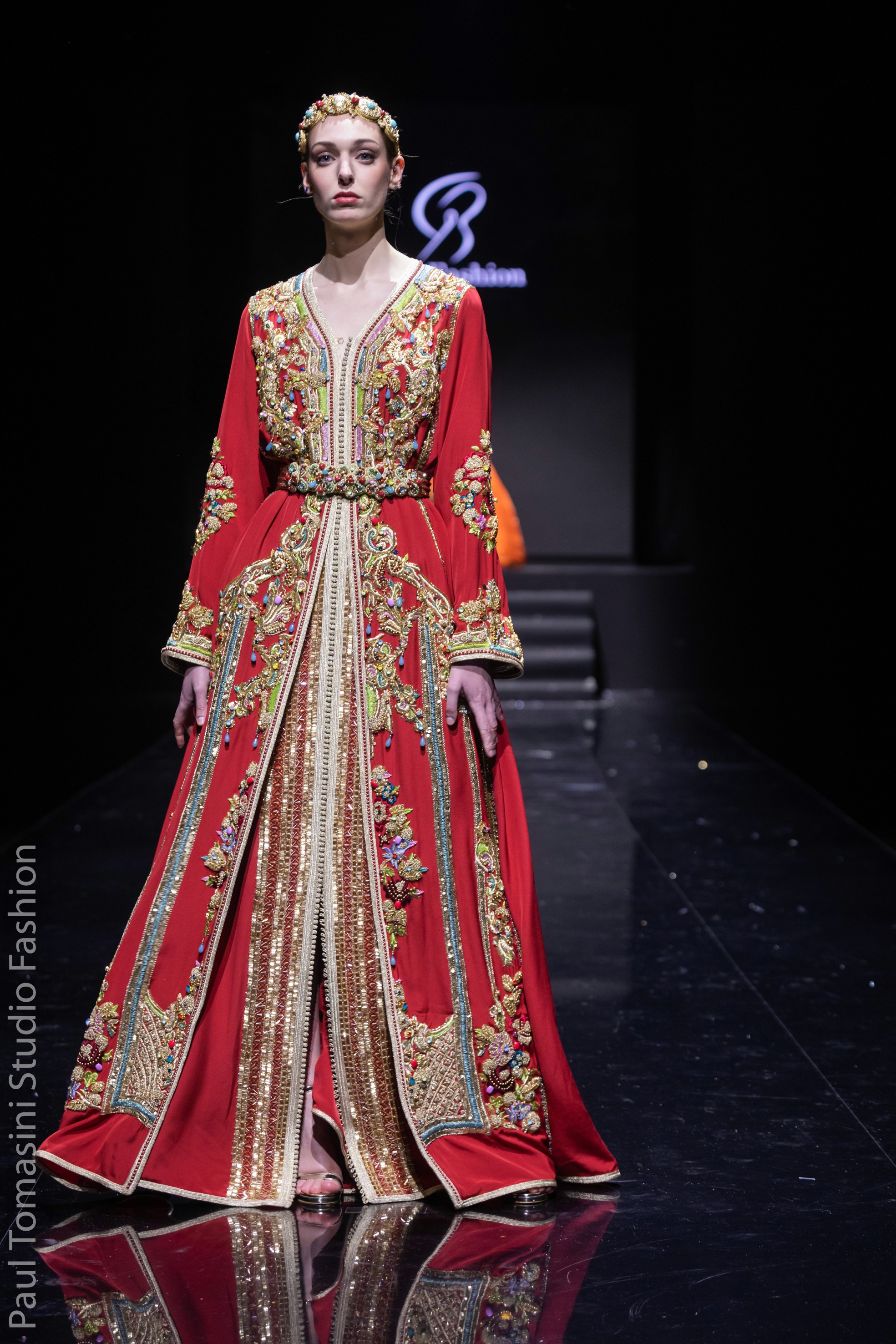 White sweatshirt on clothesline