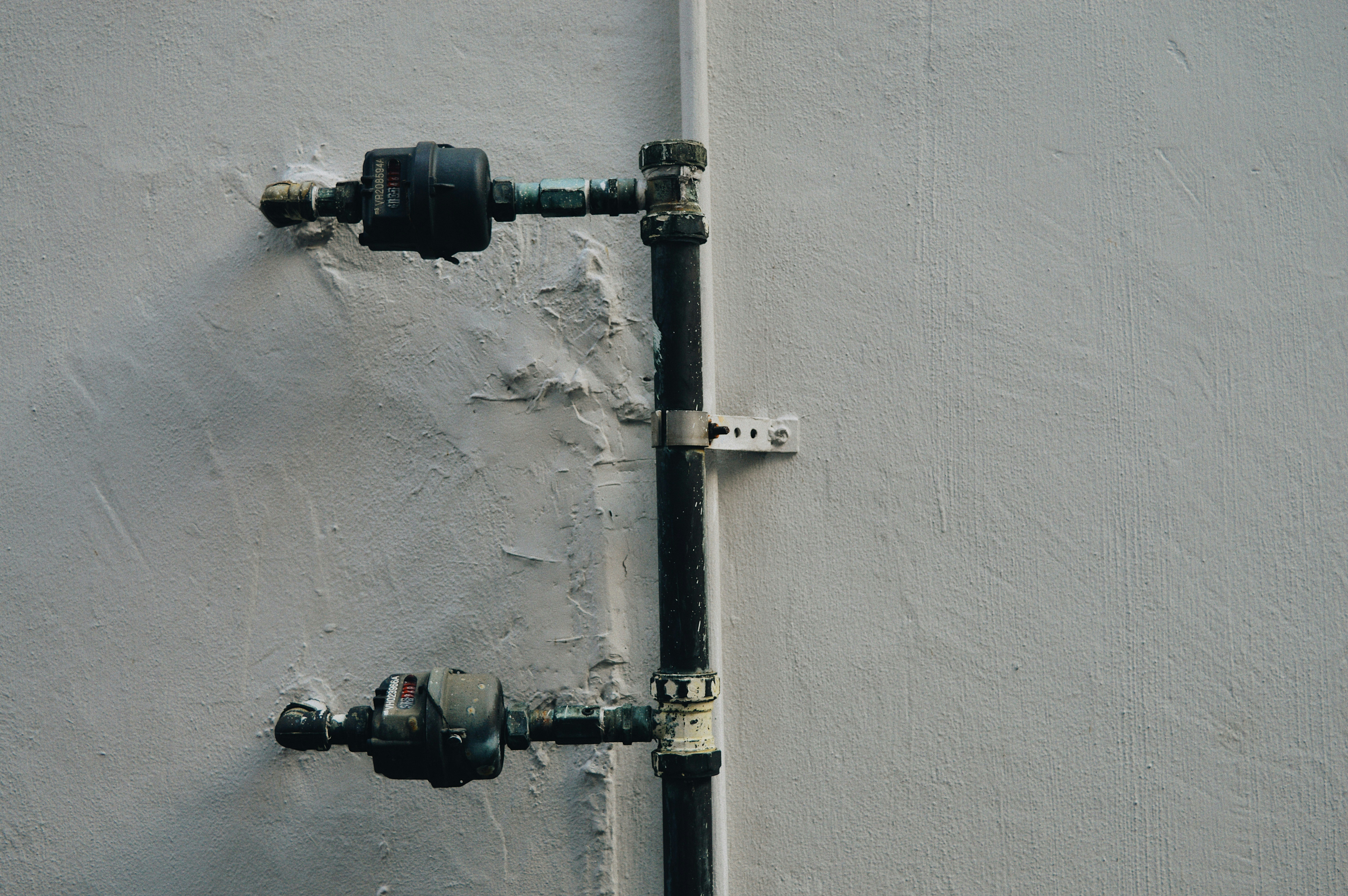 black and gray metal pipes