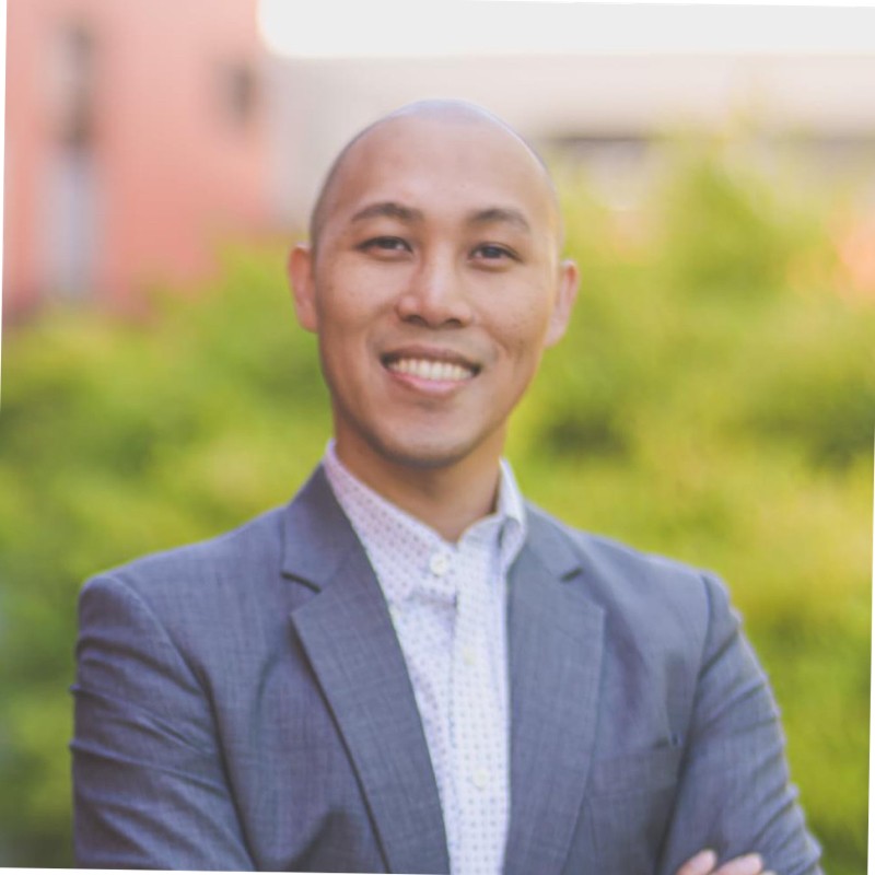 Portrait of a woman.