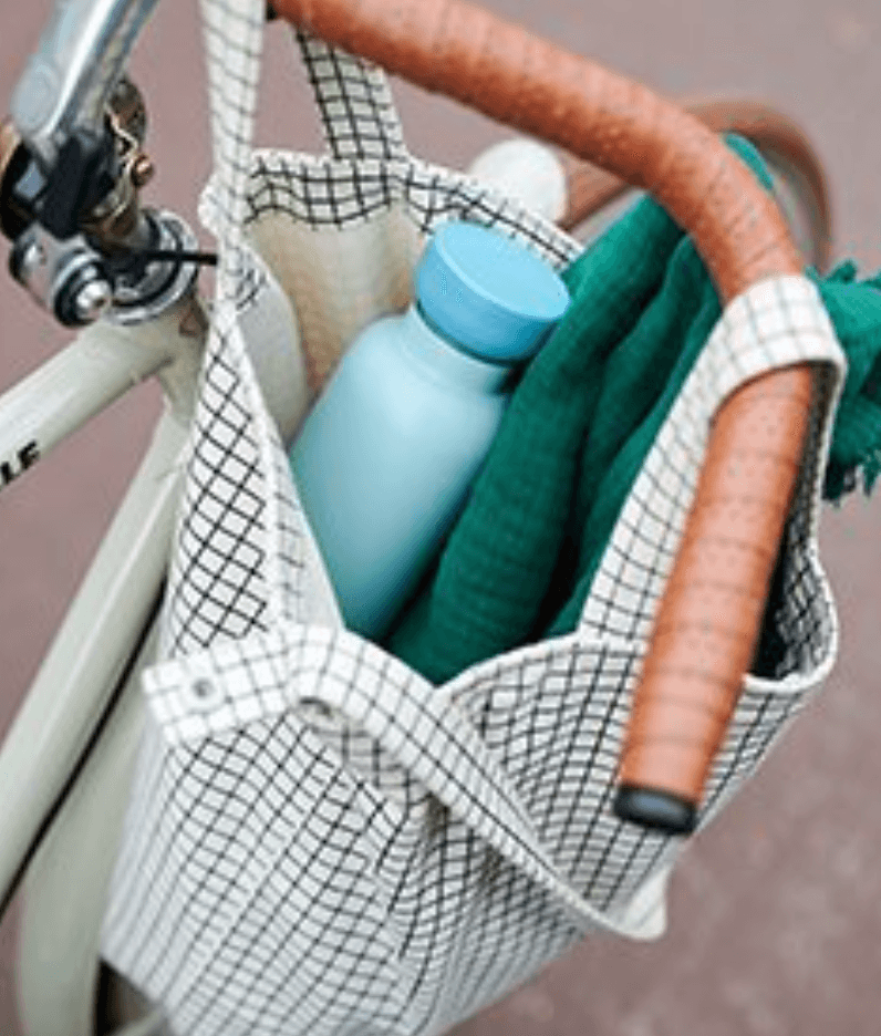 Mepal-Thermobecher in einem Beutel