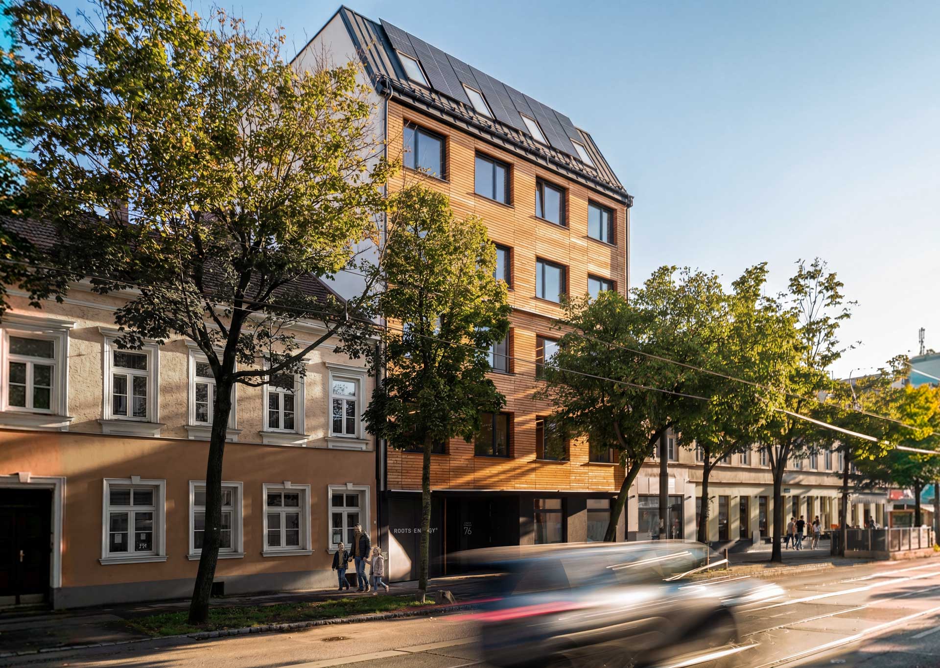 Dynamic picture of a cyclist riding downhill