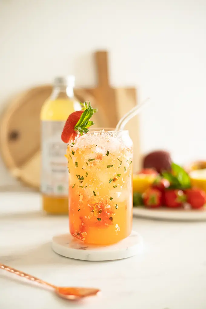Ananas Basilic Fizz