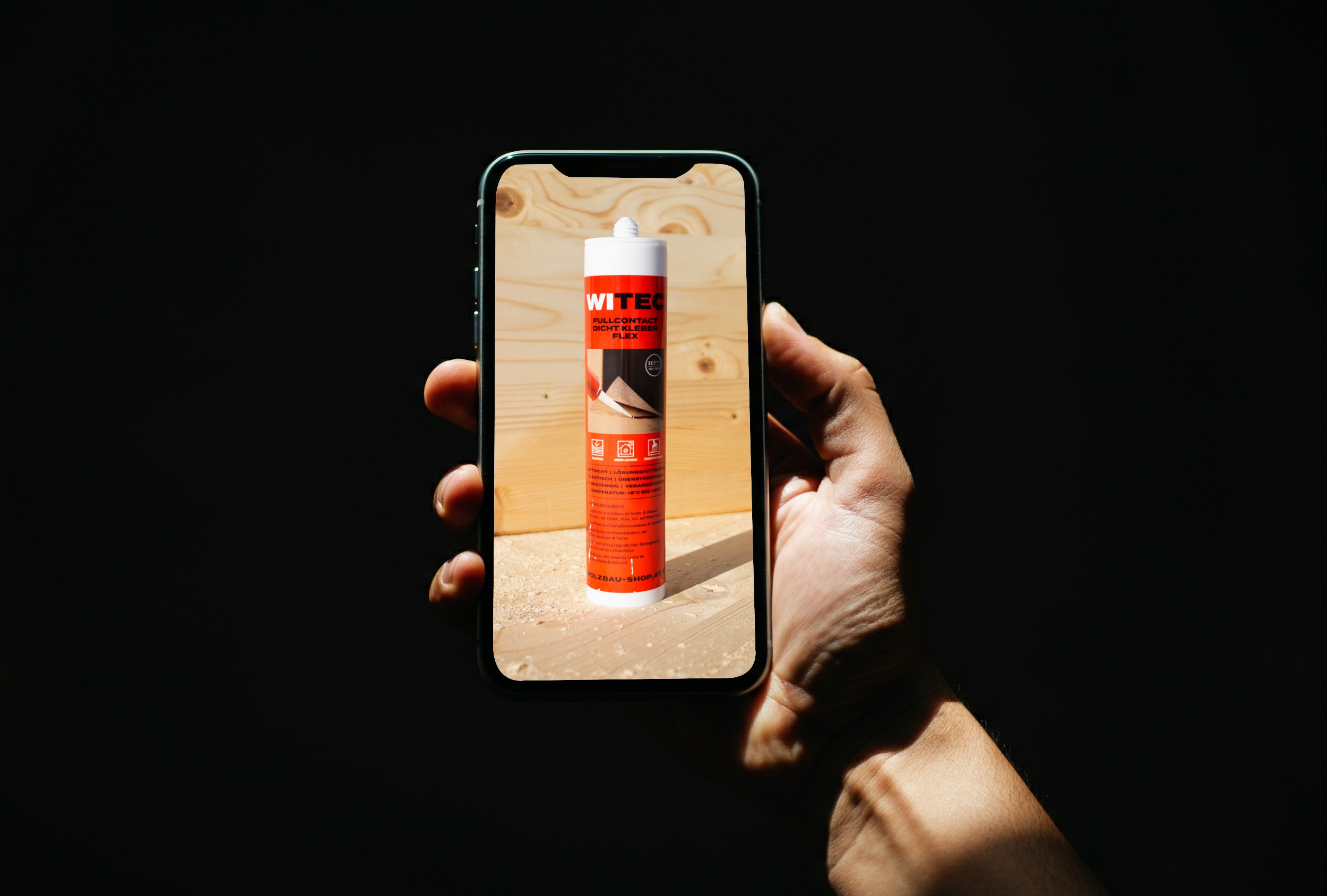 Beispiel eines Social Media Beitrags für den Wimmer Holzbau-Shop mit authentischer Bildsprache und klarer Markenbotschaft.