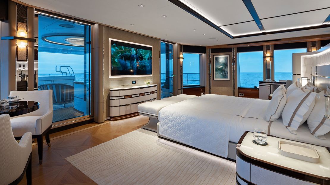 yacht