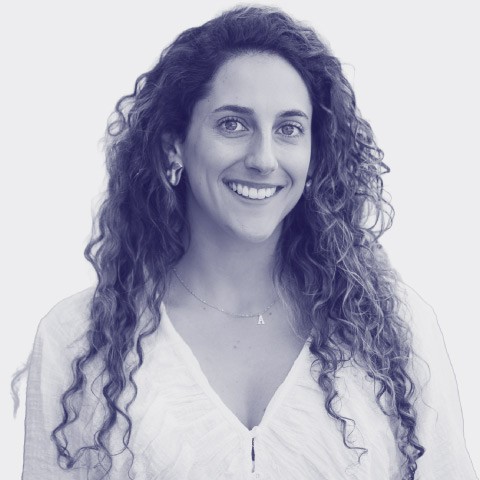 Fotografía de Asunción Rencoret, asesora jurídica y administrativa de IdeaPaís.