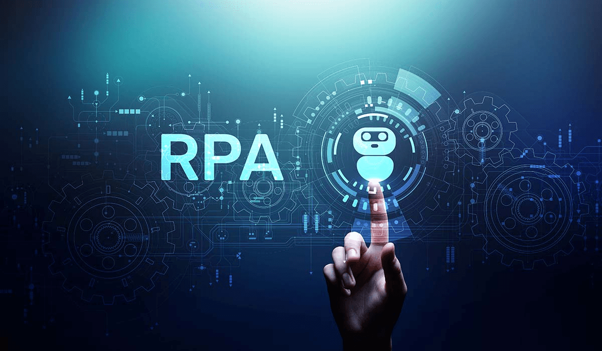 Tela tecnológica com a escrita "RPA"