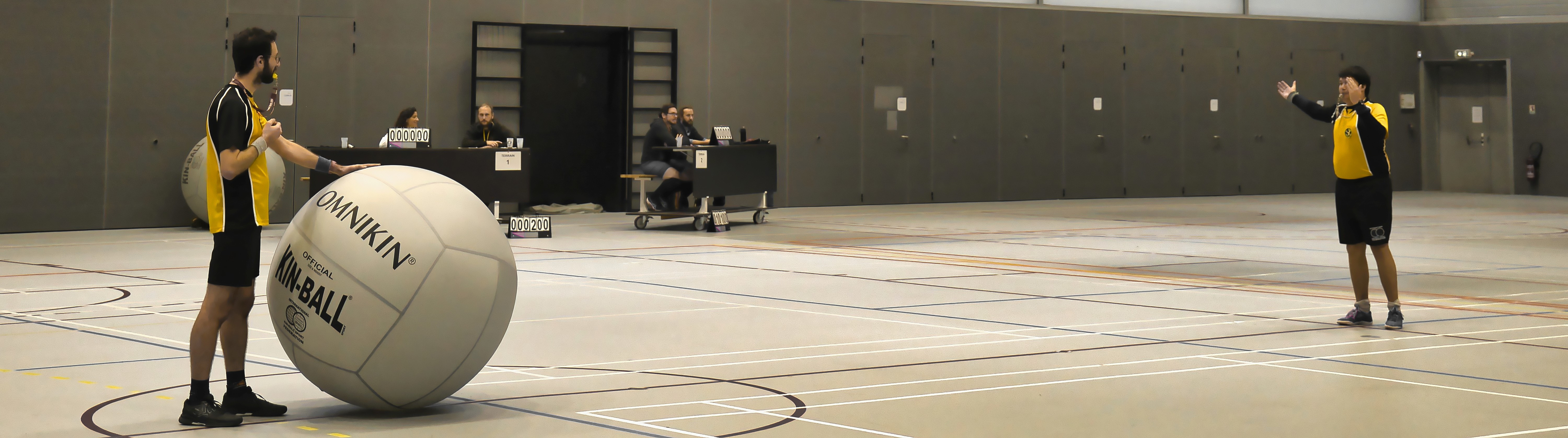 Arbitres de Kin-Ball officiels