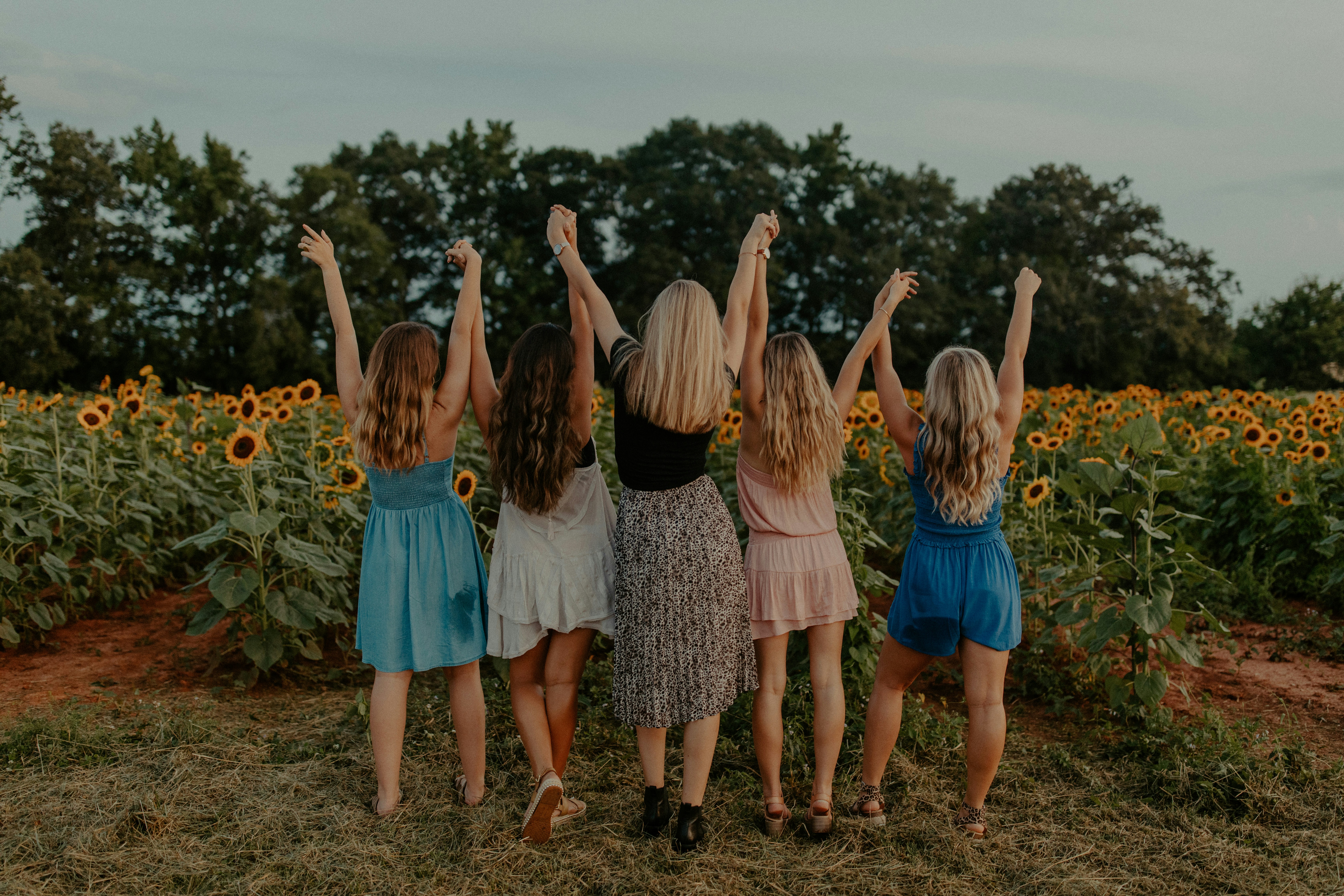 friends enjoying before party - Fall Party Outfits