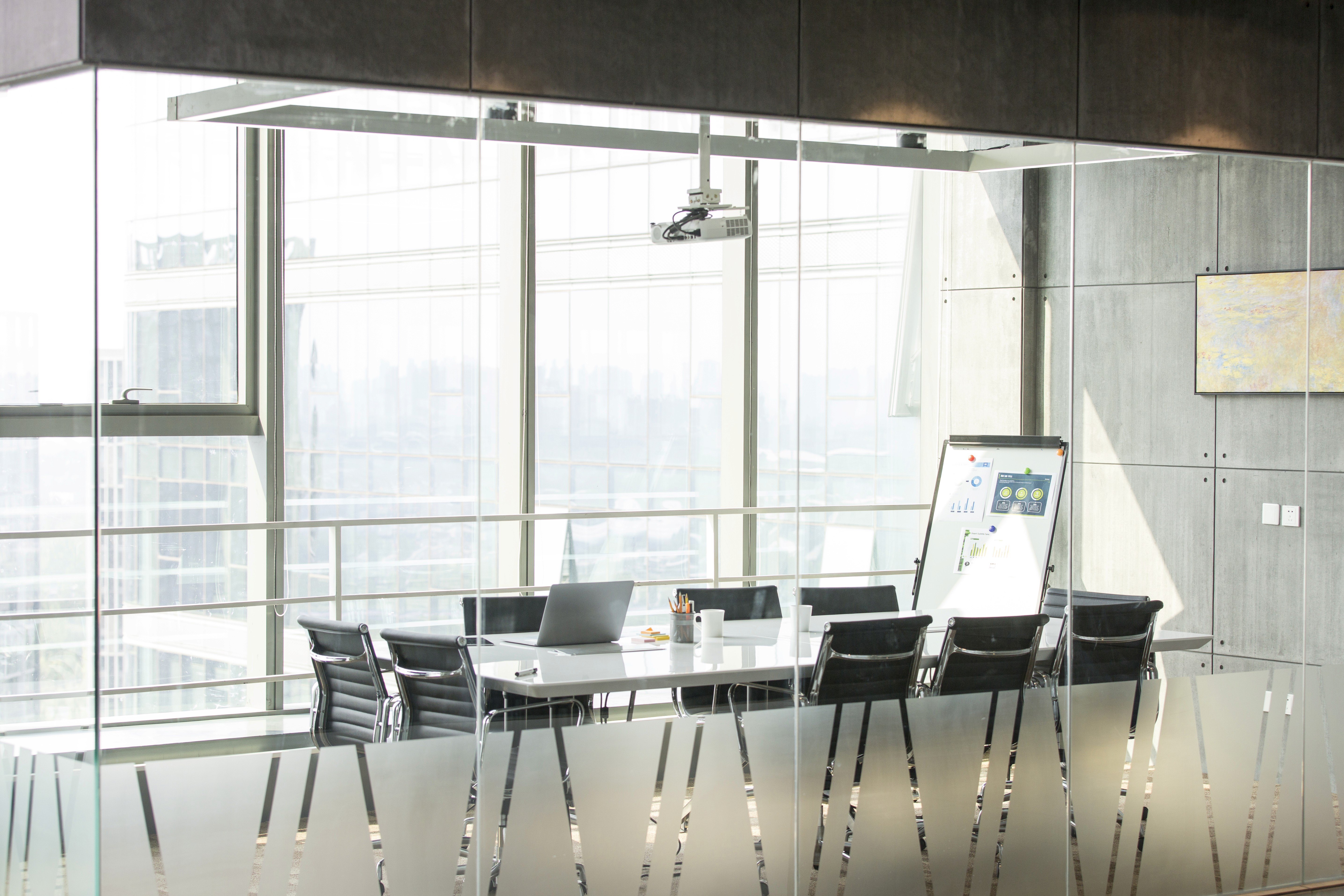 사무실청소 클리니어-회의실관리