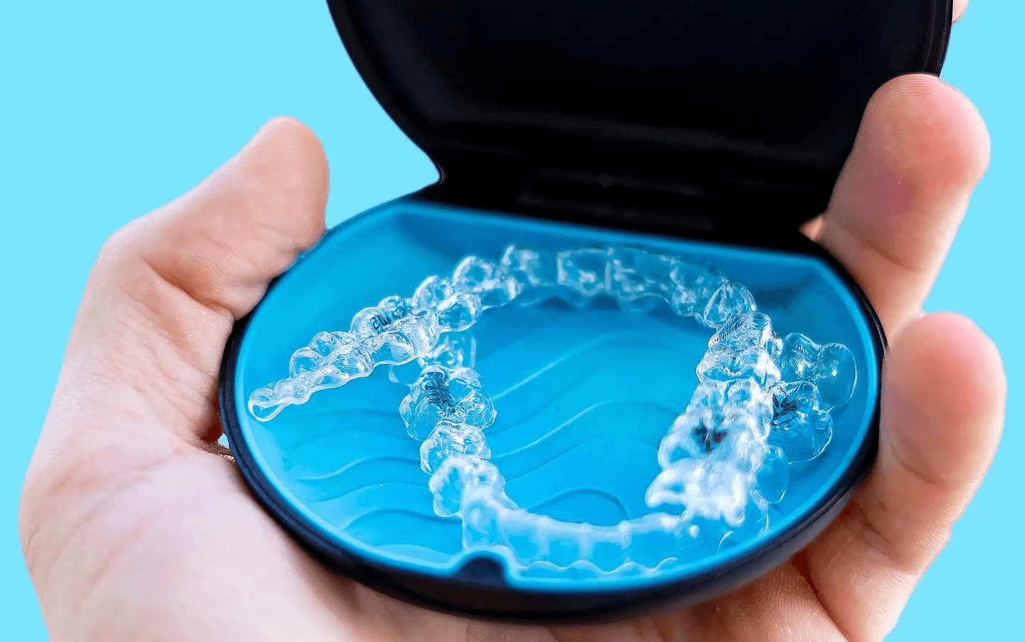 Clear aligners as a discreet dental treatment option for wedding smile planning
