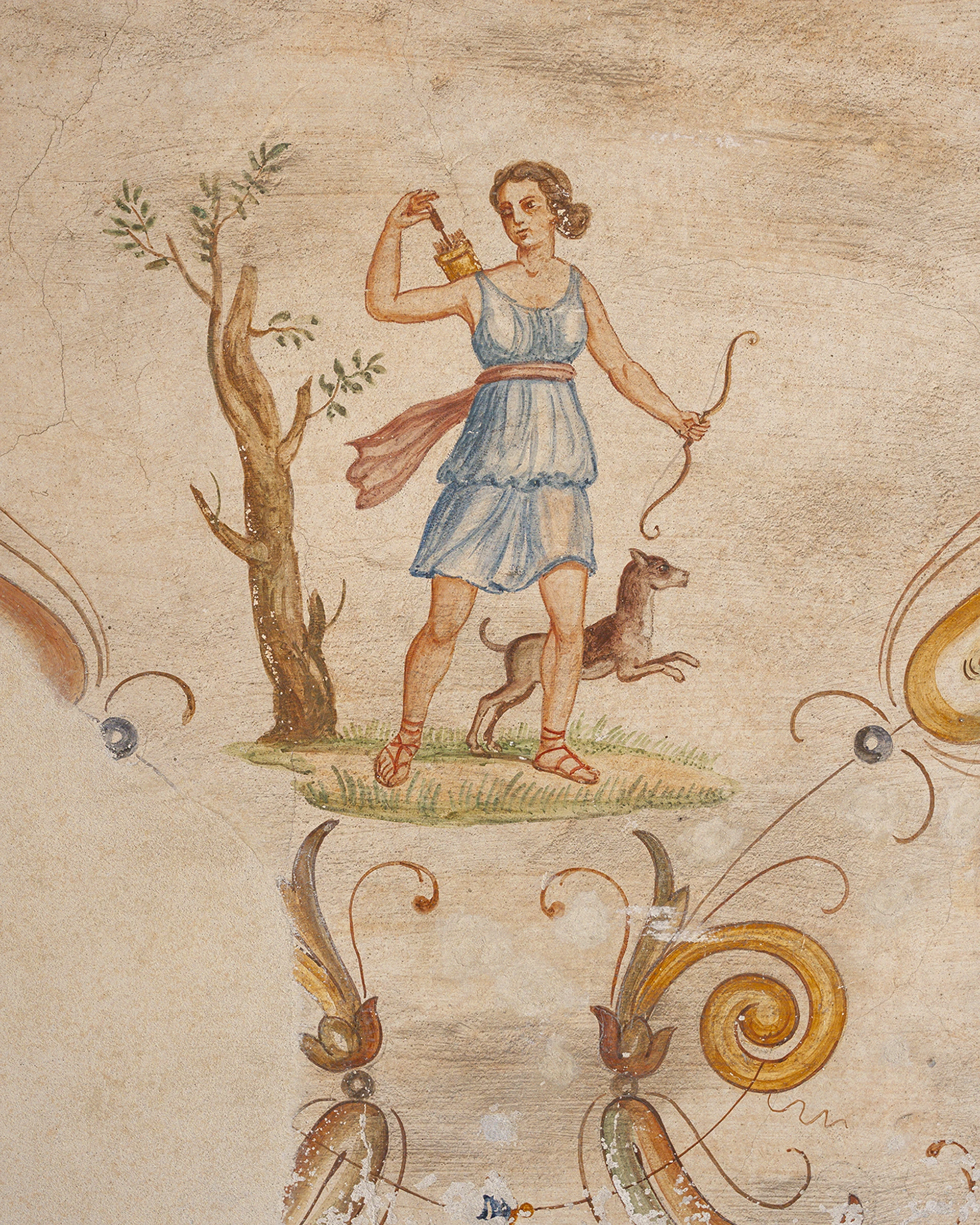 Affresco con figura femminile, arco e cane, con decorazioni a volute