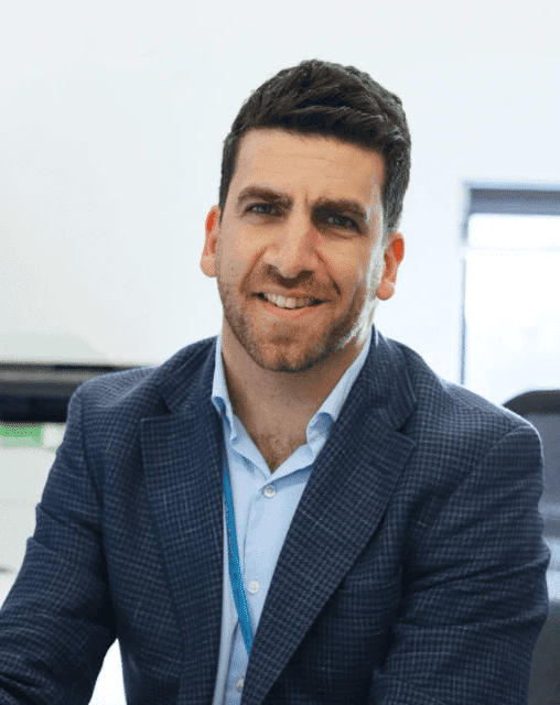 Dr Abdul Ihdayhid MBBS, PhD Director | Co-Founder| Chief Medical Officer Interventional & Structural Cardiologist Director Cardiology Research - FSH corametix
