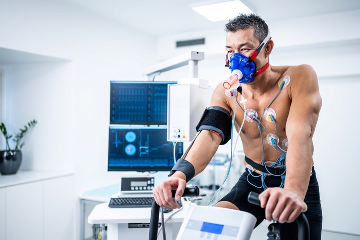 person about to lift the barbel