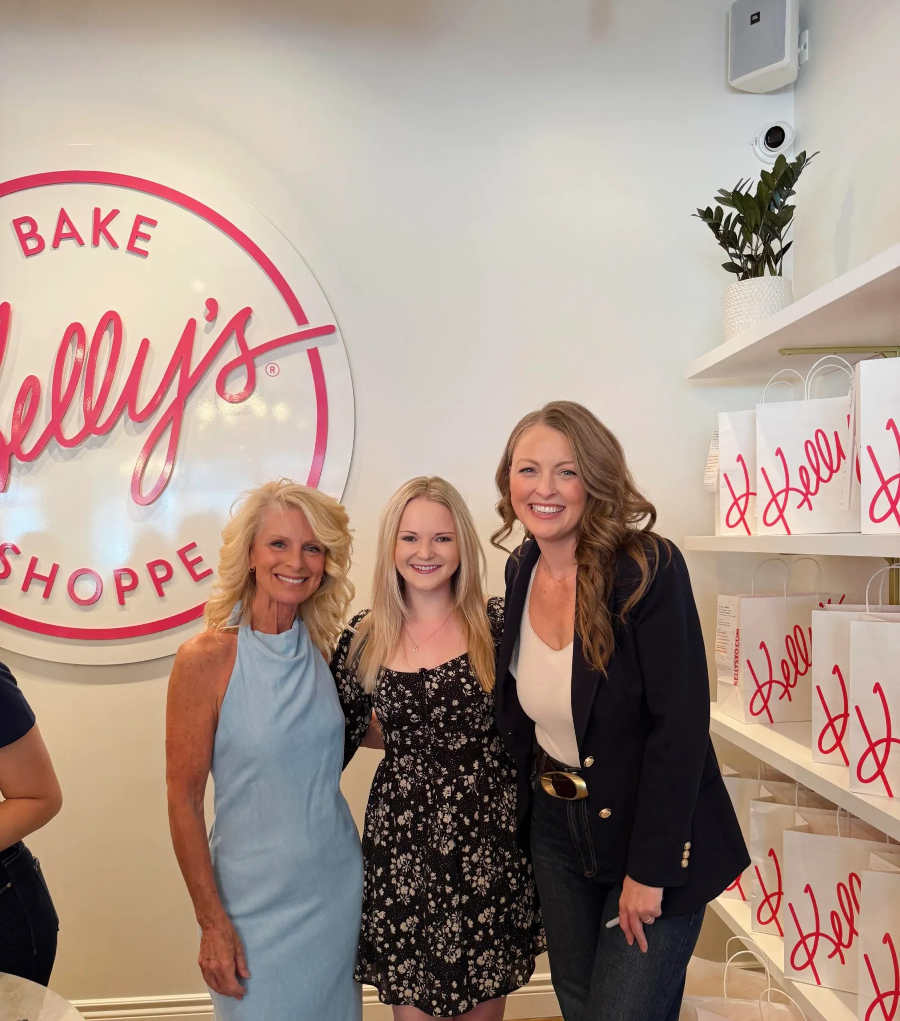 kellys bake shoppe grand opening