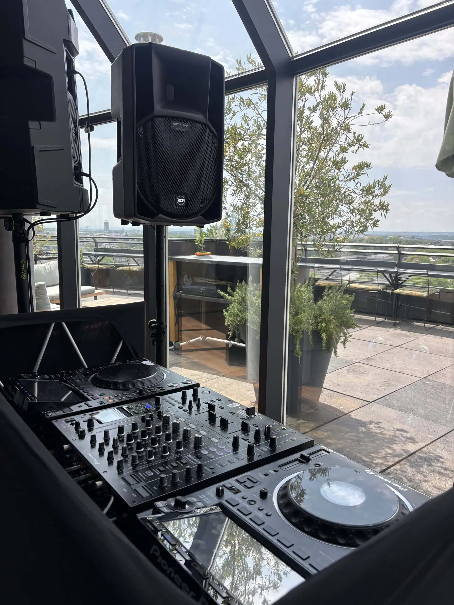 DJ Equipment Pioneer Mixer Verleih München