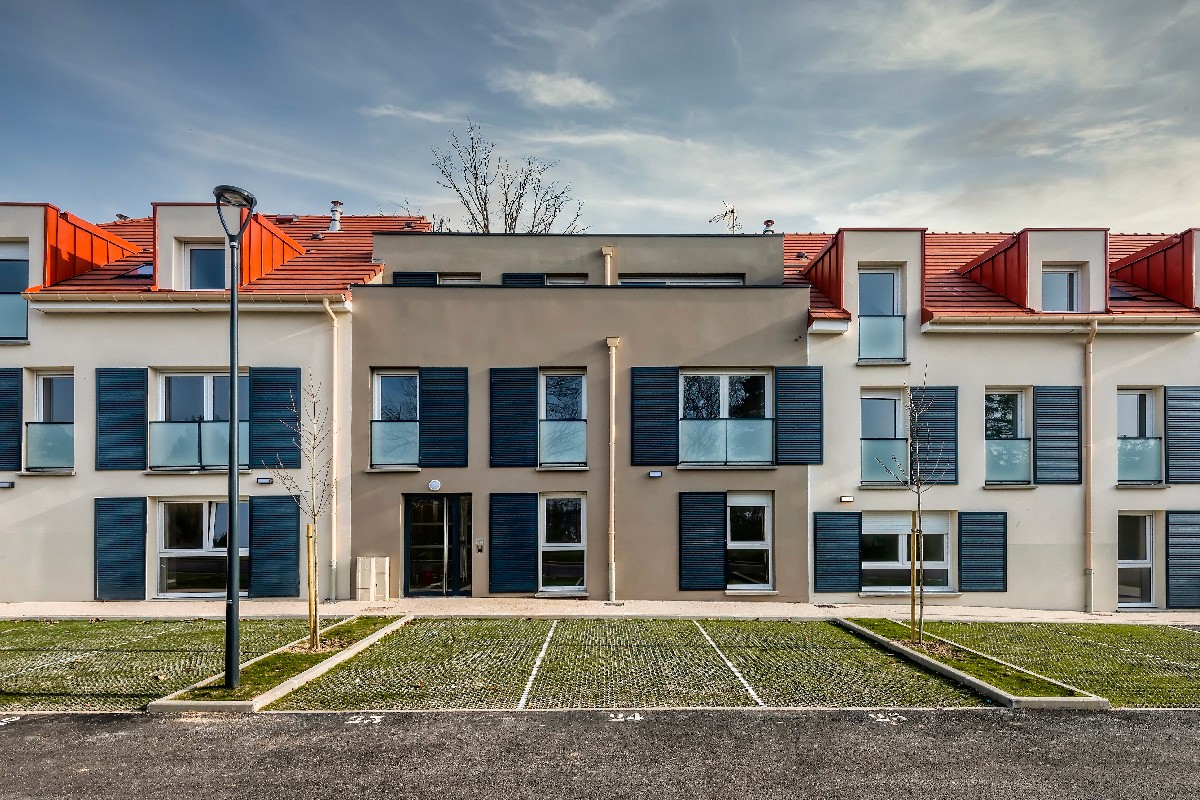 Maisons modernes volets gris style contemporain — photographie architecture Lille | Anteale Yann Manac’h 2025
